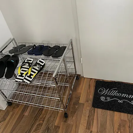 Geraeumiges Komfort-schlafzimmer Im Zentrum Von Quarto em Acomodações Particulares Kassel
