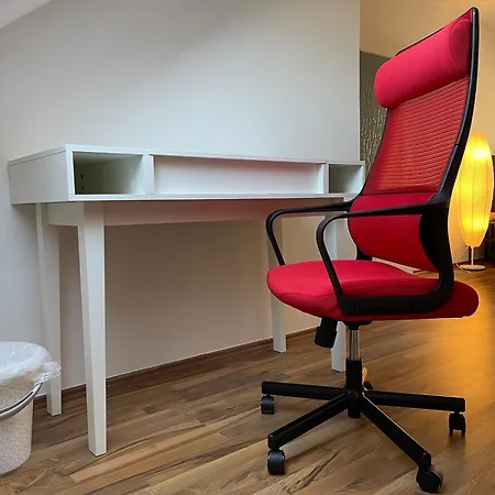 Quarto em Acomodações Particulares Geraeumiges Komfort-schlafzimmer Im Zentrum Von