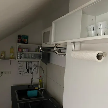 Geraeumiges Komfort-schlafzimmer Im Zentrum Von *