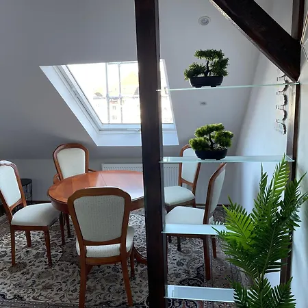 Quarto em Acomodações Particulares Geraeumiges Komfort-schlafzimmer Im Zentrum Von Kassel