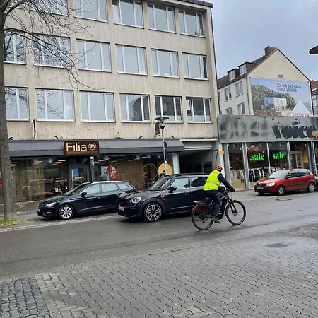民宿 Geraeumiges Komfort-schlafzimmer Im Zentrum Von