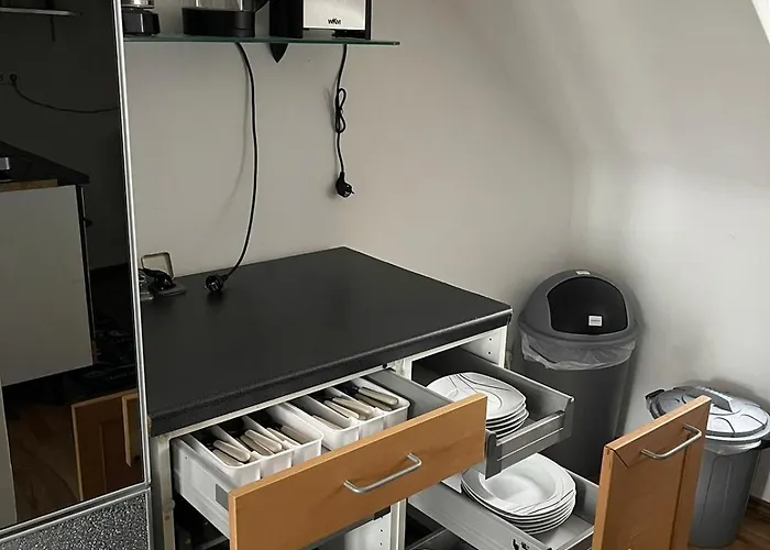 Geraeumiges Komfort-schlafzimmer Im Zentrum Von Homestay szállás Kassel