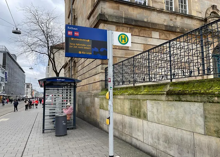 Geraeumiges Komfort-schlafzimmer Im Zentrum Von