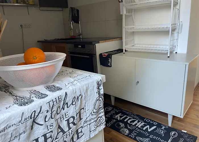 Homestay szállás Geraeumiges Komfort-schlafzimmer Im Zentrum Von